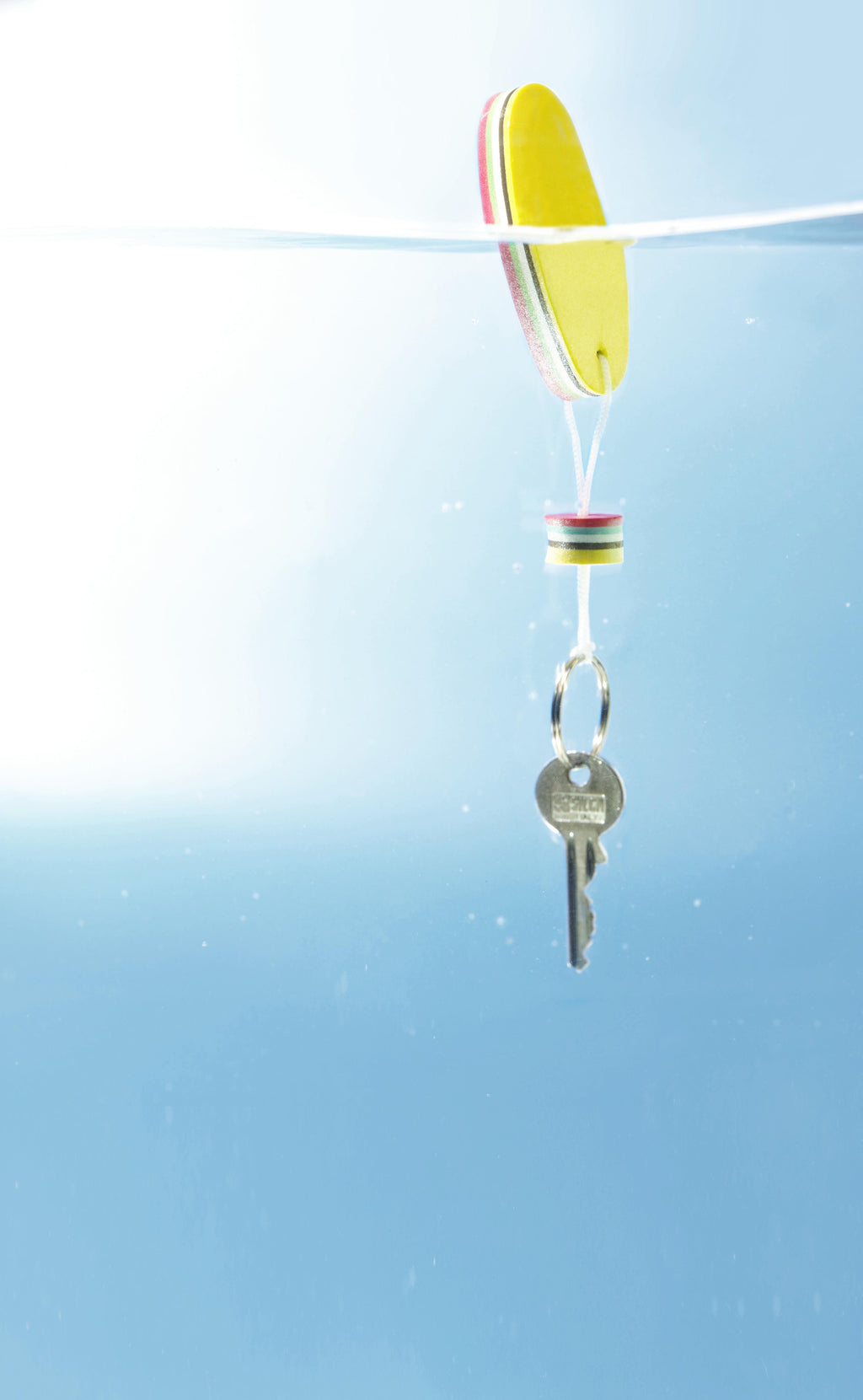 Floating key ring, oval shape