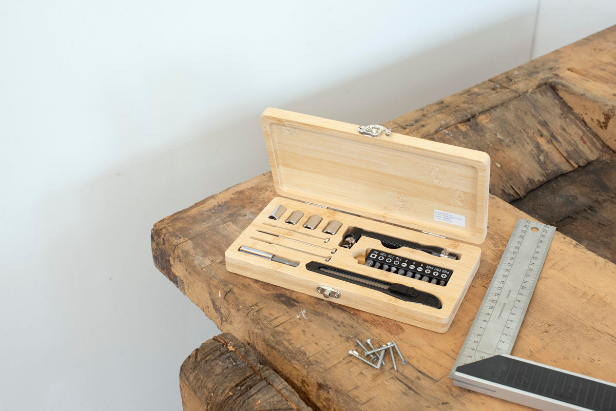Tool set in bamboo Elmar
