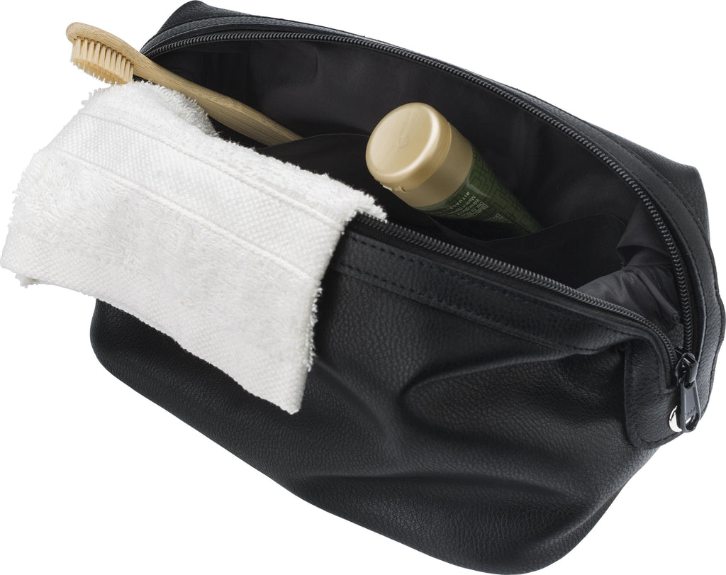 Toiletry bag Flynn | Leather | 0.5 l