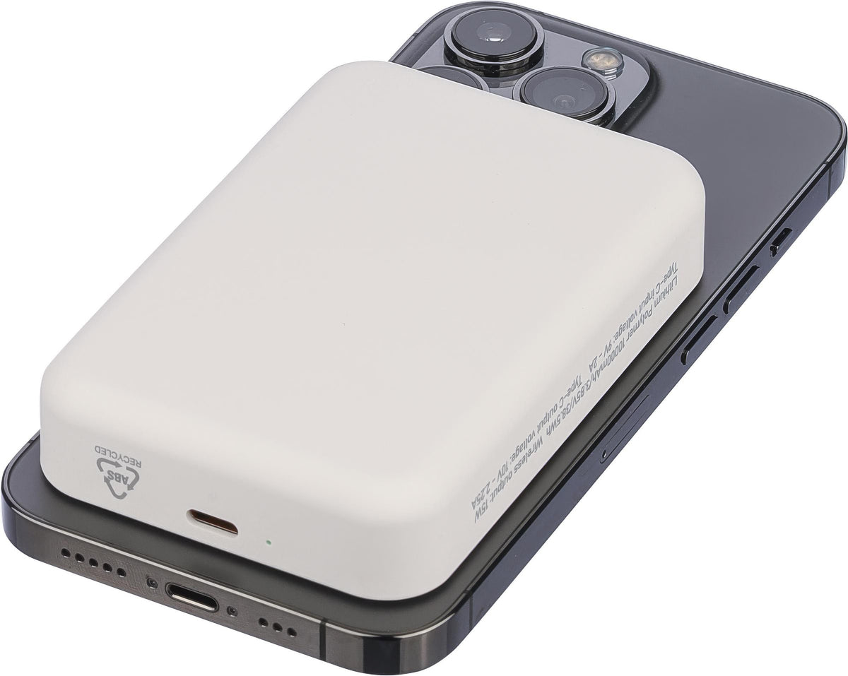 Meno-langaton varavirtalähde | Kierrätetty | 10 000 mAh | MagSafe-yhteensopiva